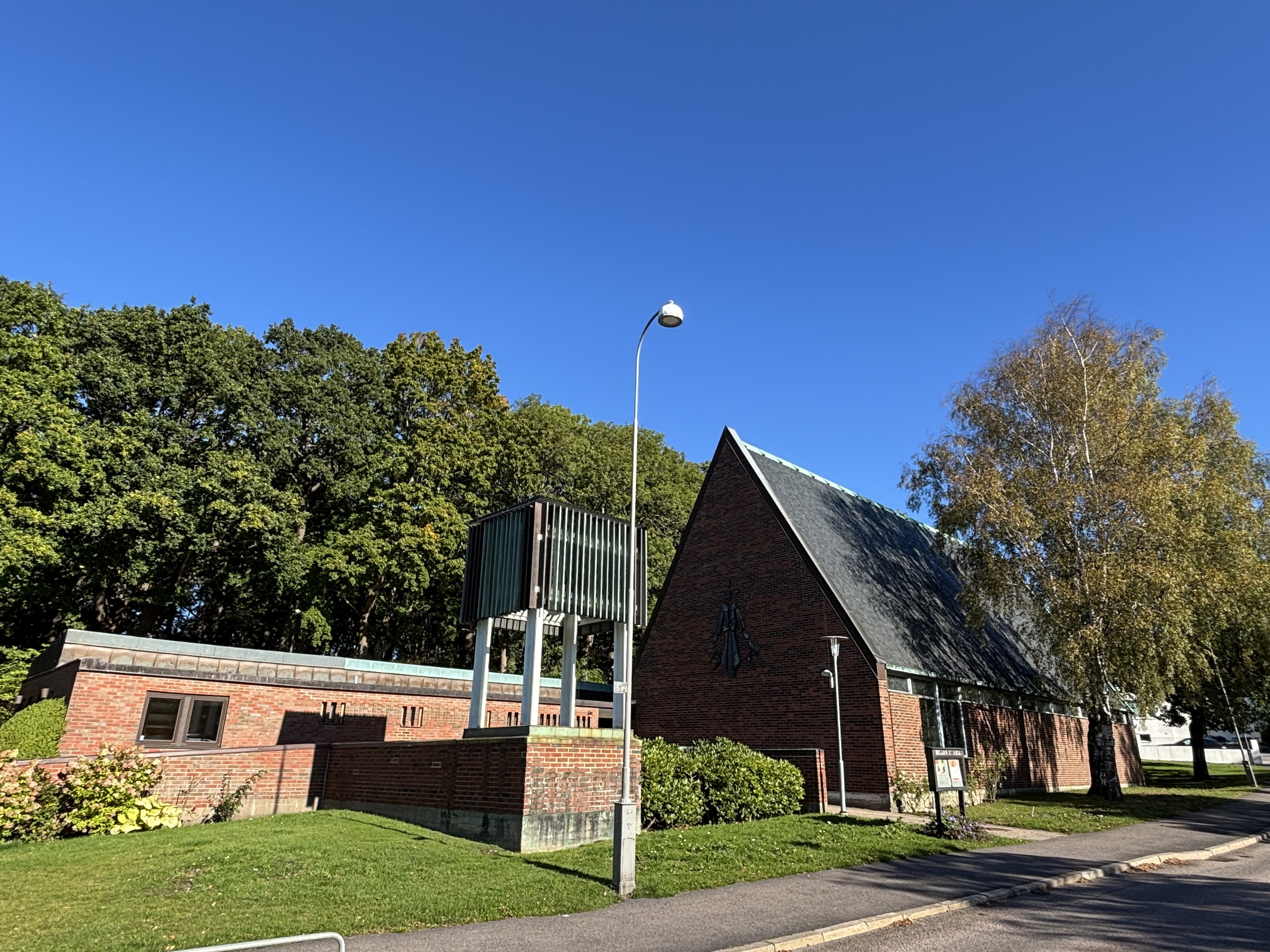 frölunda_begravningsbyrå_Skårs_kyrka