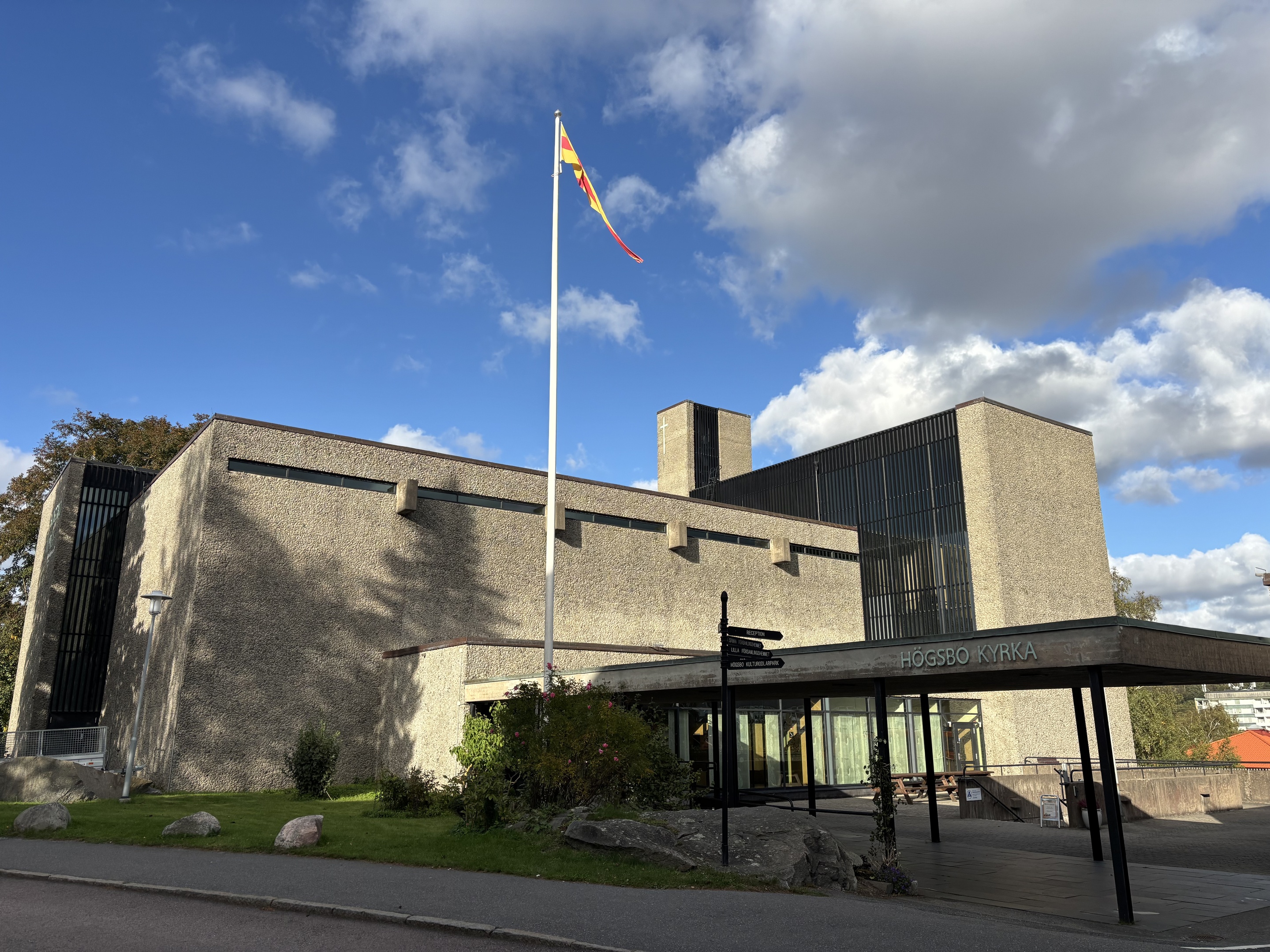frölunda_begravningsbyrå_Högsbo_kyrka