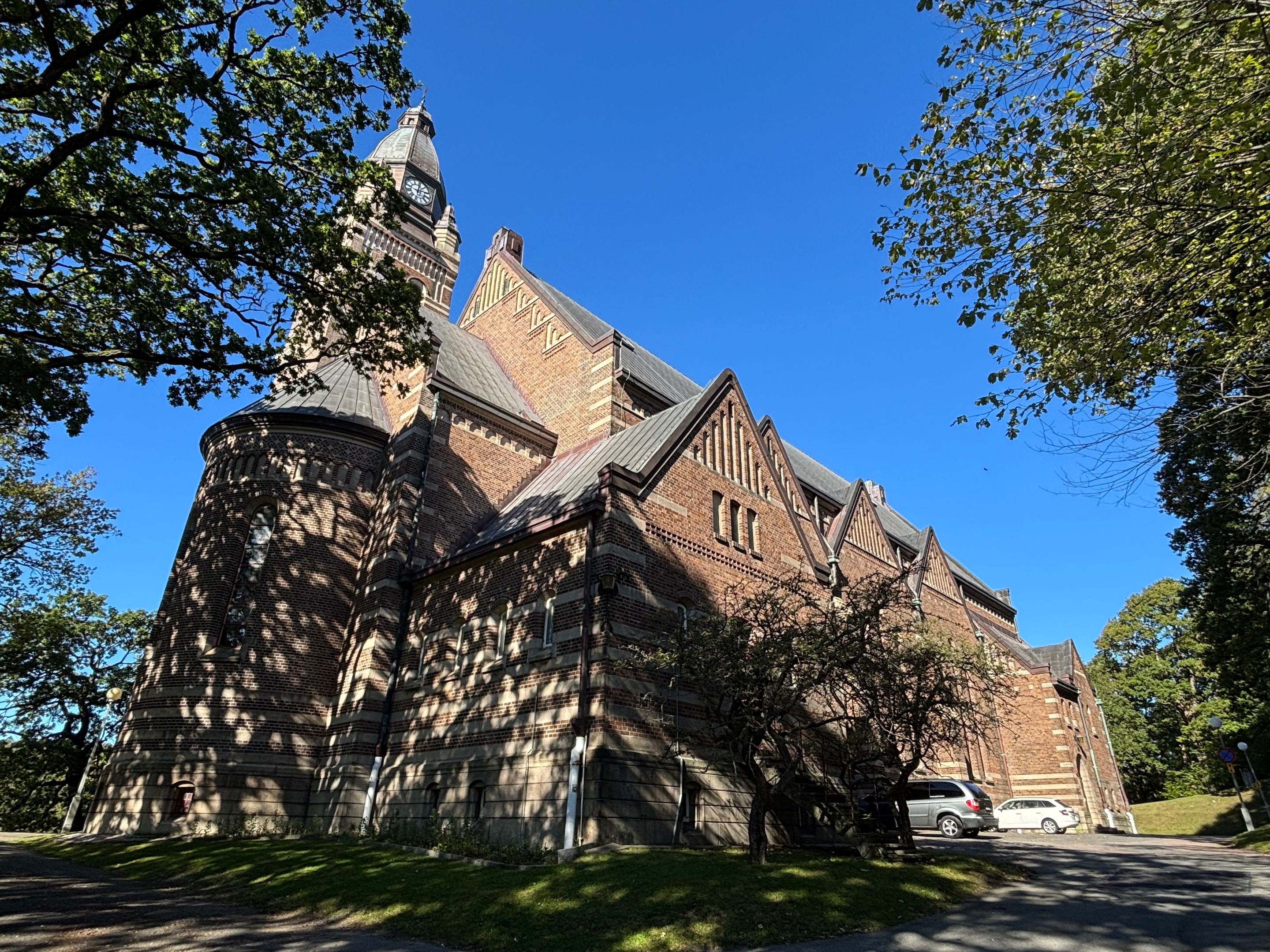 frölunda_begravningsbyrå_Västra_Frölunda_kyrka