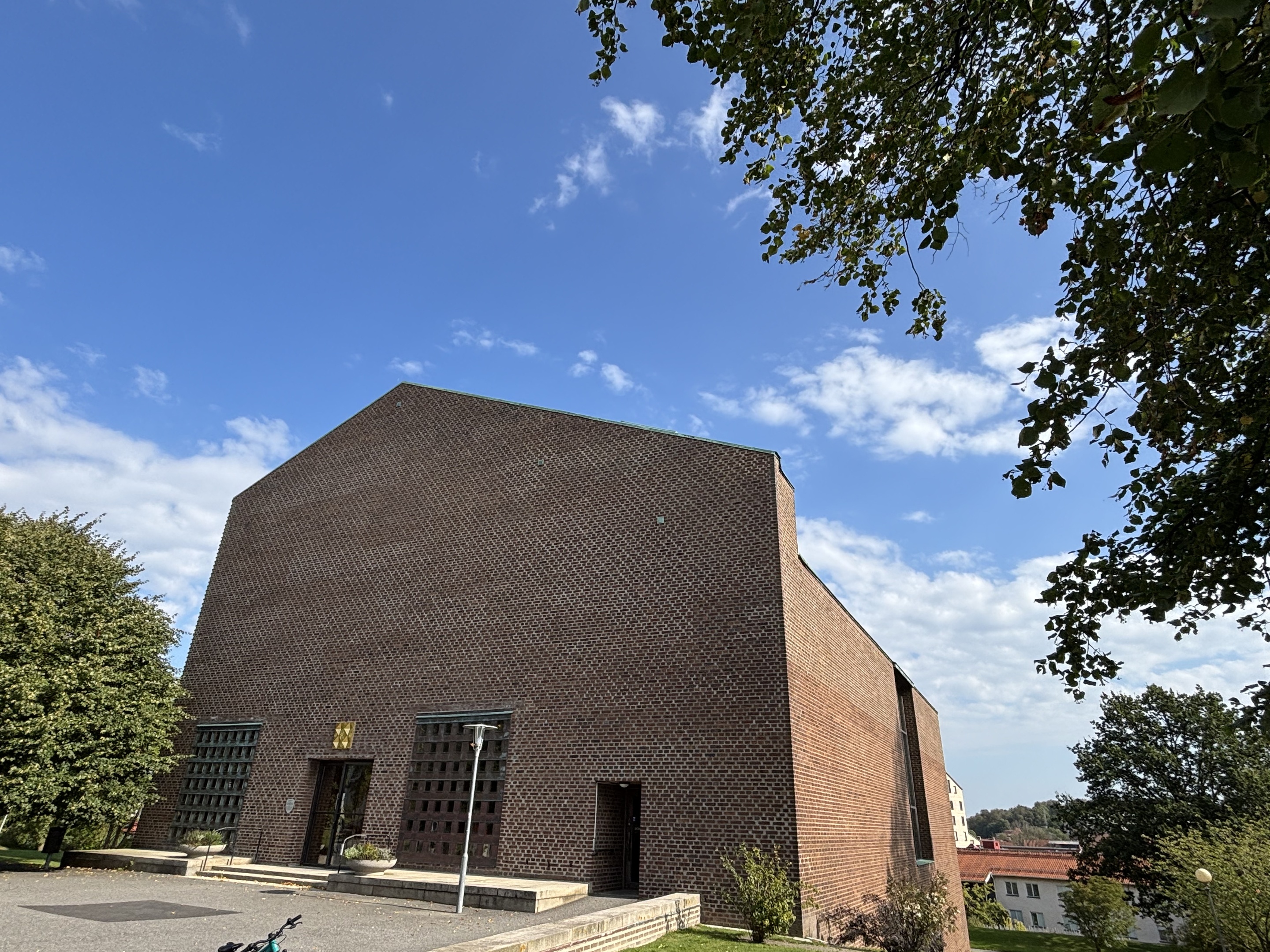 frölunda_begravningsbyrå_Härlanda_kyrka